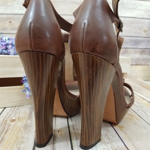 PURA Lopez 40 Brown Ruffle T Strap Wooden Heels - Picture 7 of 8